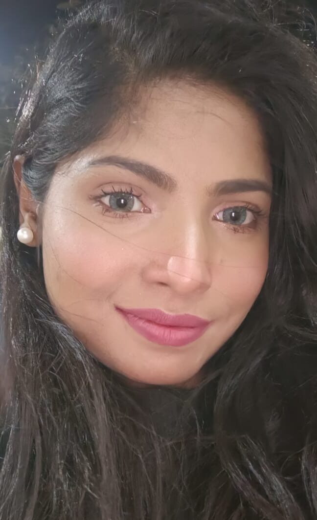 Easy Self-Makeup in Just 5 Minutes for Busy Routine